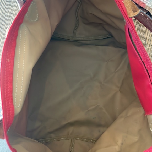 Longchamp Le Pliage Medium Red Shoulder Handbag - Picture 5 of 6